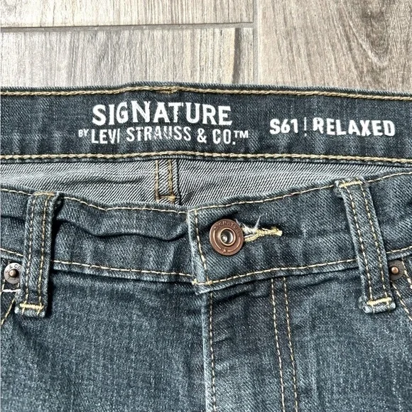 Signature By Levi Strauss S61 Relaxed Fit Jeans - Picture 5 of 6